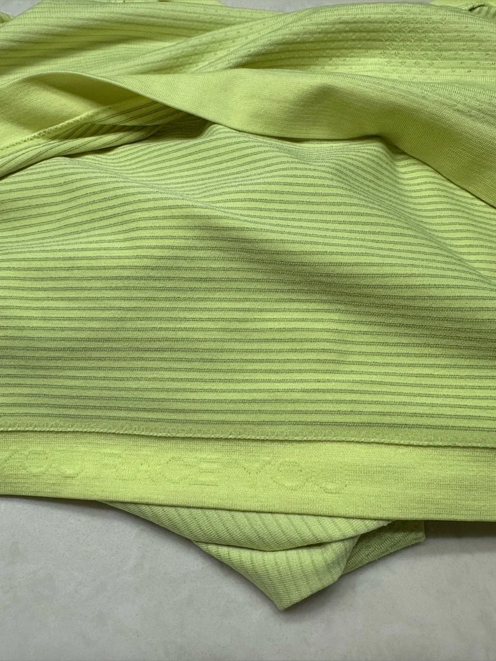 lululemon athletica Neon Lime/Lemon Short Sleeve Performance Tee, Large